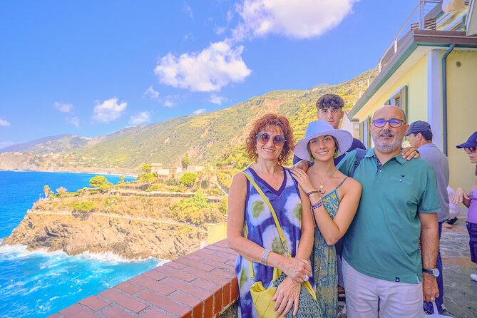 Florence: Cinque Terre Park Day Trip with Optional Street Food - What the free time really means