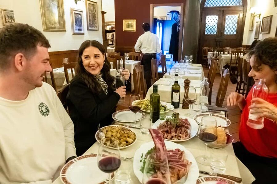 Florence: Food Walking Tour with Local Steak and Tuscan Wine - Handmade ravioli and a second course of wine