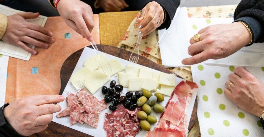 Florence: Sant’Ambrogio Market Food Tour of 10+ Local Dishes - Starting with coccoli and Tuscan morning habits