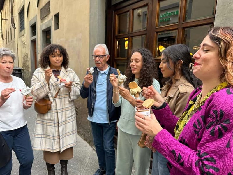 Florence: Street Food Tour with Wine & Local Guide - Pasta, coccoli and gelato