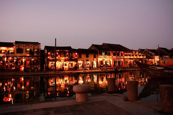 Food Street Experience Walking Tour Hoi An - From 3 pm, Hoi An’s old town opens up
