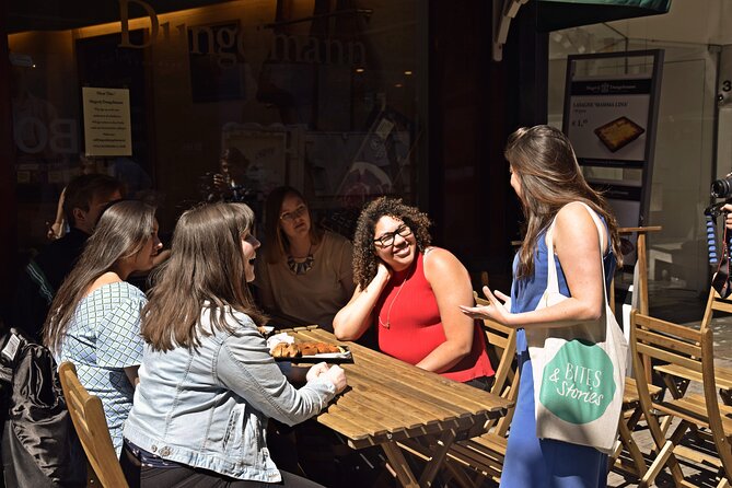 Food Walking Tour of The Hague - by Bites & Stories - Binnenhof and Ridderzaal: politics with an open courtyard