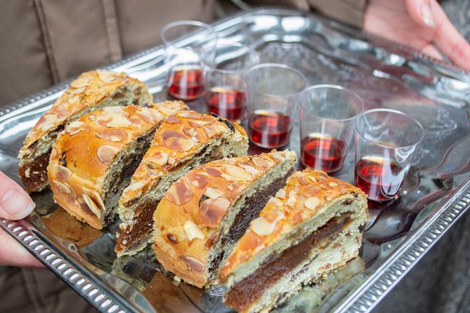 Food Walking Tour of The Hague - by Bites & Stories - Haagse Harry and The Hague’s playful side