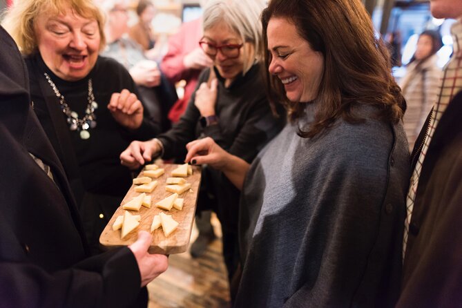 Foods of NY Tours Chelsea Market Food Tour & High Line Park - Saxelby’s shows the American cheese movement