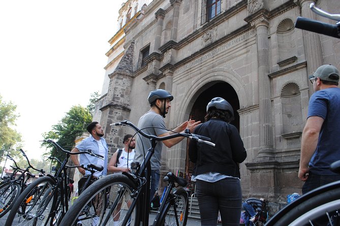 Frida Kahlo VIP [Museum Tickets Included] Bike, Markets & Churros - Coyoacán Market: tostadas and aguas frescas