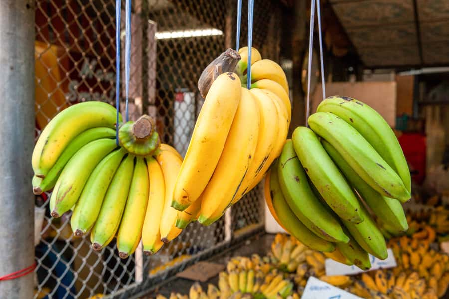 From Bangkok: Maeklong Railway and Floating Market Food Tour - Eating your way through the markets