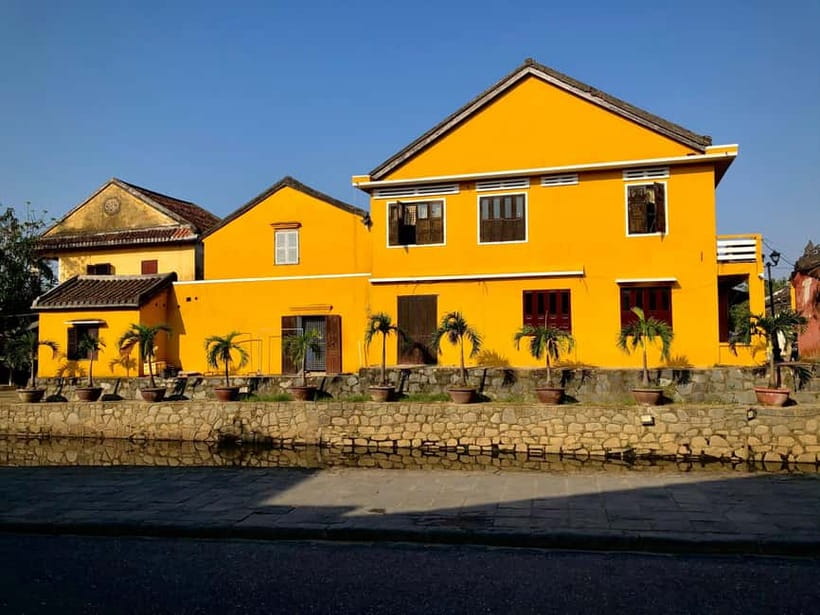 From Da Nang: Hoi An Old Town Tour, Night Market & Boat Ride - Alleys, galleries, and time to browse