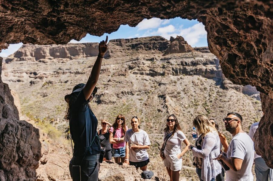 Gran Canaria: The Red Canyon Tour with Local Food Tasting - Why this tour gives you more than a canyon photo