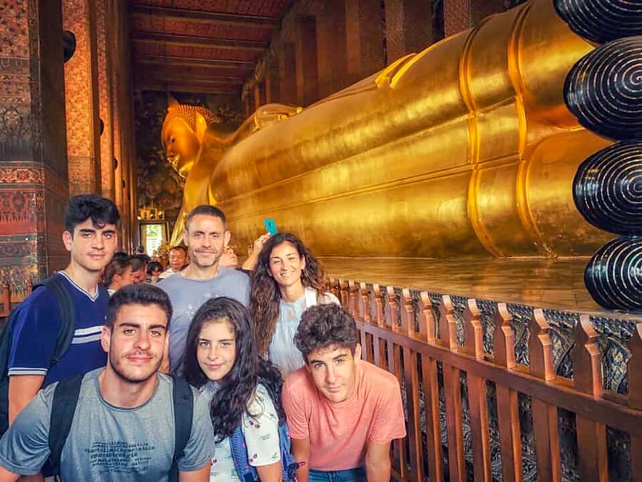 Grand Palace, Wat Pho, and Wat Arun: Guided Tour in Spanish - Why This Bangkok Temple Route Works