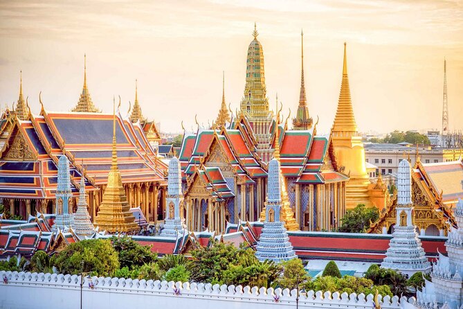 Grand Palace, Wat Phra Kaew, Wat Pho and Wat Arun Walking Tour From Bangkok - The Grand Palace and Wat Phra Kaew