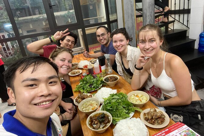 (Group/Individual) HANOI STREET FOOD TOUR - Timing, walking, and practical comfort