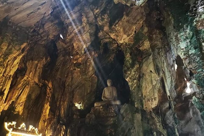 Guided Tour to Marble Mountains & Hoi An Walking Tour , Night Market, Boat Ride - Hoi An old town: architecture with a guide’s context