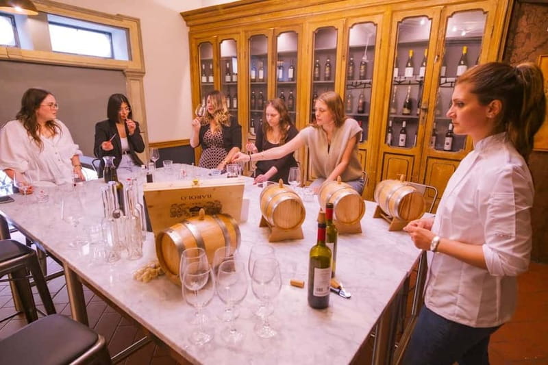 Guided Wine and Food Walk in Florence with Three Tastings - The 1950s wine bar near the Duomo