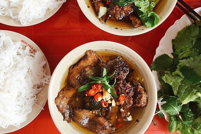 Ha Noi Street Food Tour - The guide makes or breaks the experience