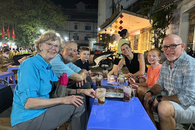 Half-Day Guided Street Food Walking Tour at Hue - Bún hến at Cơm Hến 3 Hàn Mặc Tử