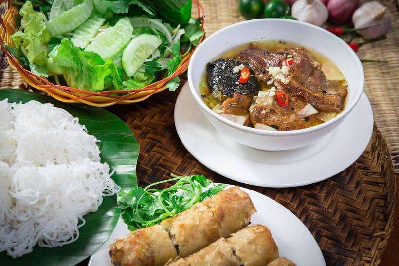 Hanoi Authentic Cyclo Ride and Street Food Experience - Why this Hanoi tour works as a first look