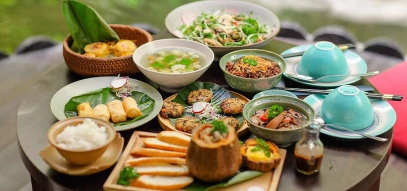 Hanoi: Authentic Old Quarter Street Food Walking Tour - The early evening route and what you will see