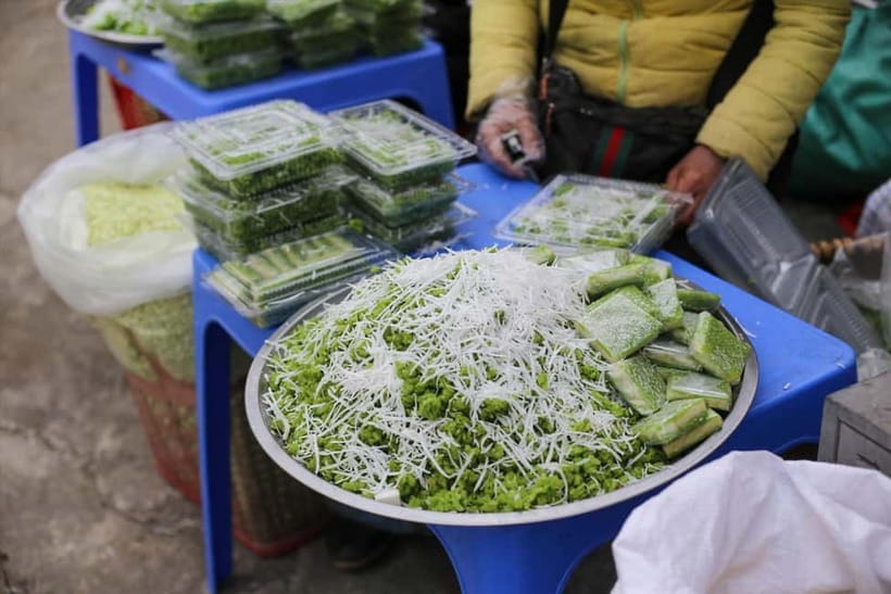 Hanoi: Authentic Old Quarter Street Food Walking Tour - Learning the stories behind Hanoi’s food