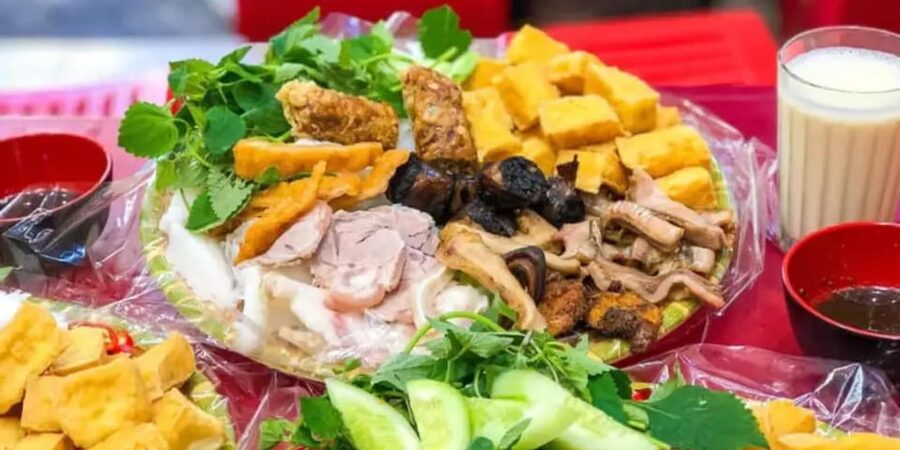 Hanoi: Guided Street Food Tour for small groups - What to bring and how to prepare