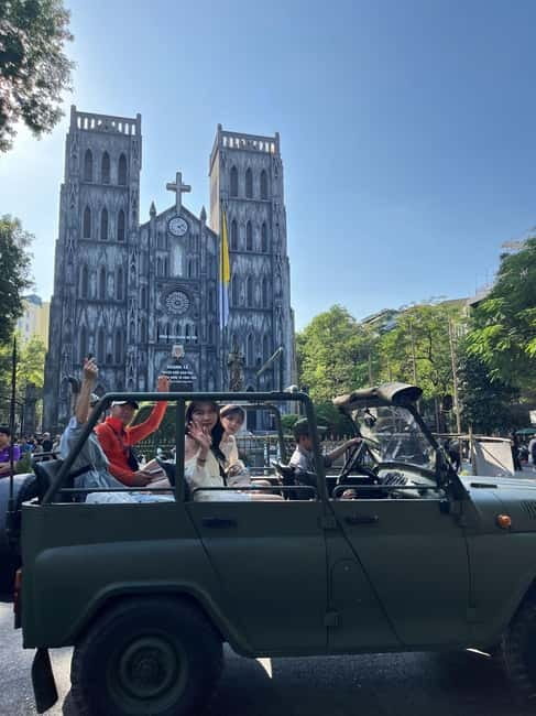 Hanoi: Half‑Day Jeep City Tour, Landmarks & Local Food - Tran Quoc Pagoda and the calmer side of West Lake