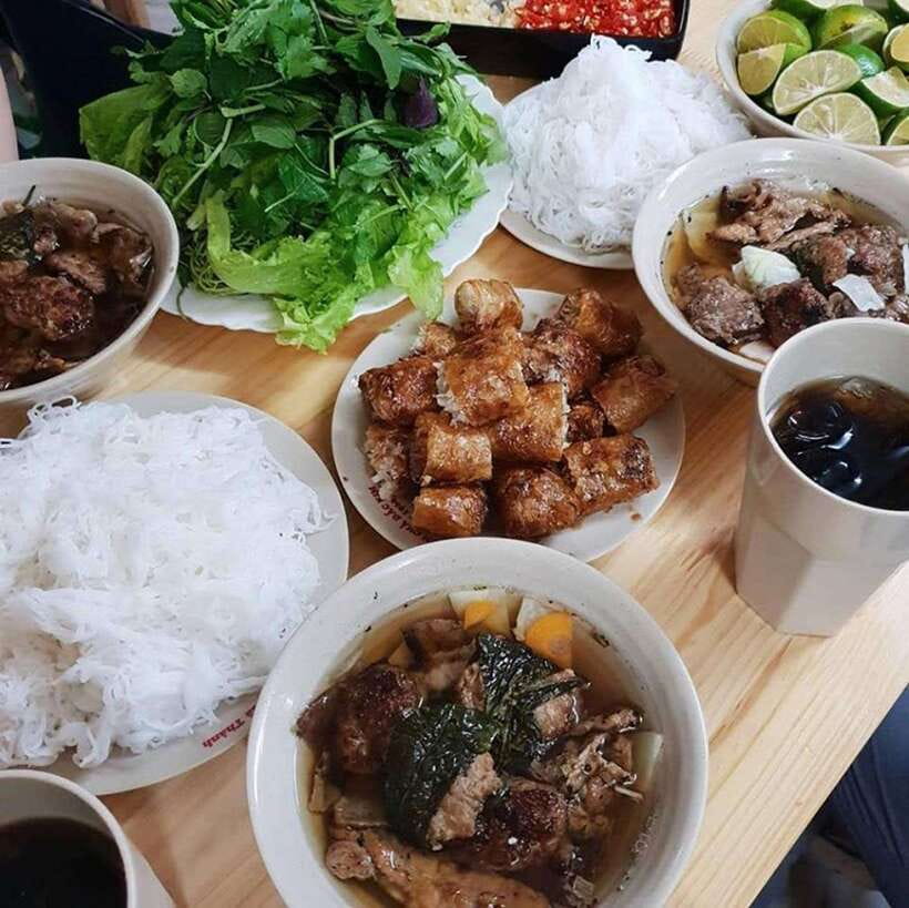 Hanoi: Michelin Guide Street Food Walking Tour - Key things to know before you book