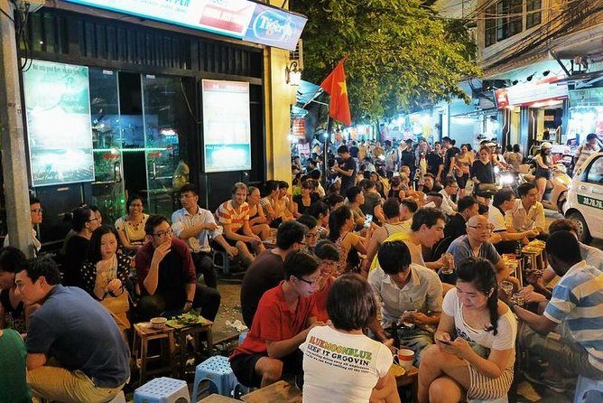 Hanoi Night Market and Street Food Tour - Group size, walking, and comfort