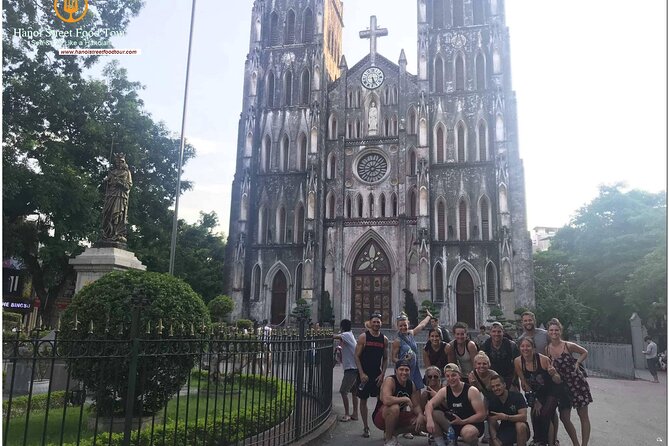 Hanoi old quarter sightseeing & street food eating by Motorcycle - Why the guide matters more than the food list