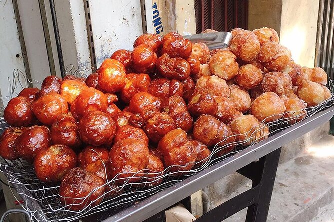 Hanoi Old Quarter Street Food tour with 12 plus tastings - Stop 3: Fried specialties at Cửa hàng bánh gối Lý Quốc Sư