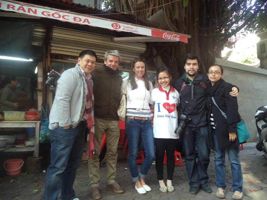 Hanoi: Old Quarter Street Food Walking Tour with 10 Tastings - Grilled food with local atmosphere