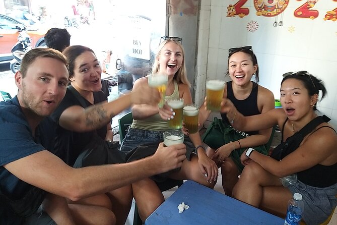 Hanoi Old Quarter Walking Street Food Tour - What the guides add to the meal