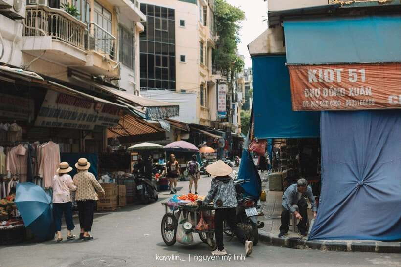 Hanoi: Private Motorbike Tour with Highlight Local Food - Crossing Long Bien Bridge over the Red River