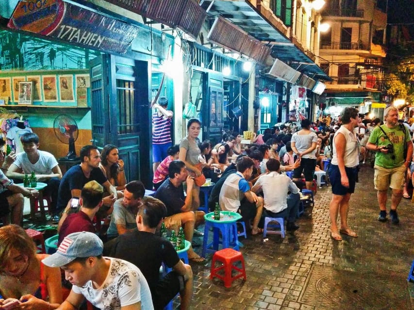 Hanoi: Private Tour of Vietnamese Street Food - Walking, weather, and comfort