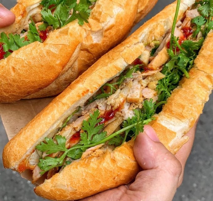 Hanoi: Private Tour of Vietnamese Street Food - Private travelers and small groups