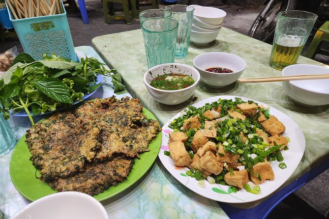 Hanoi's Vibrant Beer Hơi Culture with a Beer Lover - Beer at a former anti-aircraft base