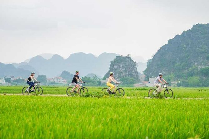 Hanoi Street Food + City Tour + Train Street - Long Bien Bridge and the story of Hanoi
