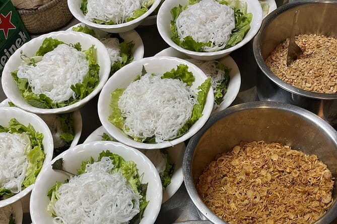 Hanoi Street Food Customized Walking Tour - Why this food walk works in Hanoi