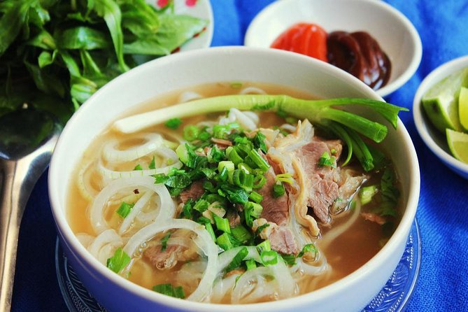 Hanoi Street Food Experience by Walking - What the food experience does well
