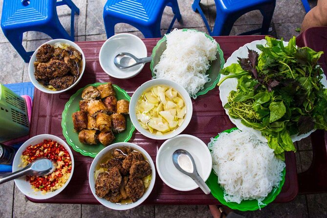 Hanoi Street Food Tour and MORE - Guides named in the feedback