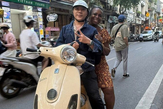 Hanoi Street Food Tour by Motorbike or Walking with Local Guide - What you may eat during the 2.5-hour tour
