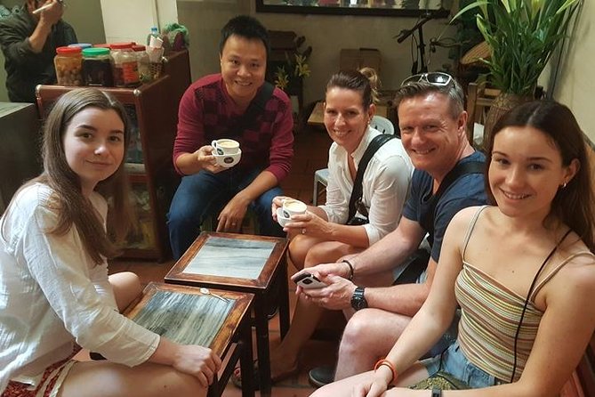 Hanoi Street Food Tour with local delicacies - Meeting the food scene at 11:30 or 18:00