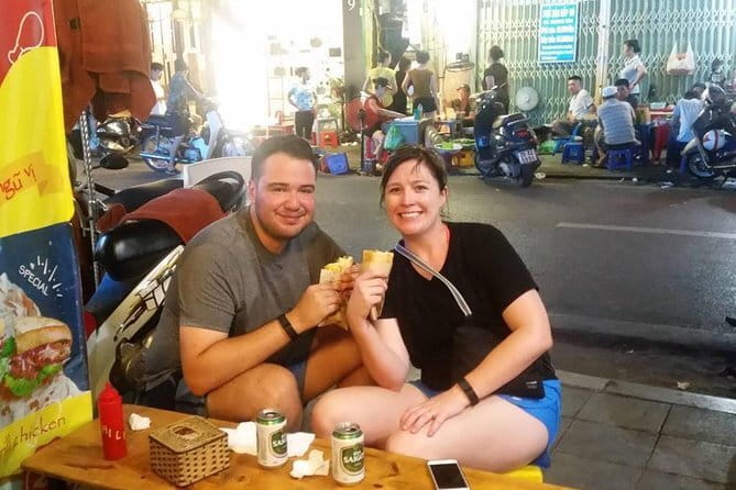 Hanoi Street Food Tour with Small Group - Why the guide changes the experience