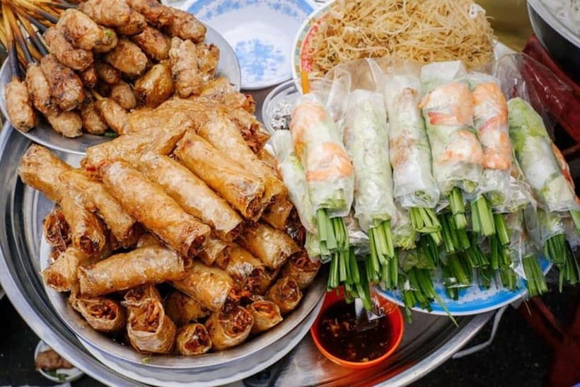 Hanoi Stroll & "Rolling" Street Food Walking Tour - Why Hanoi’s rolling food makes a good introduction
