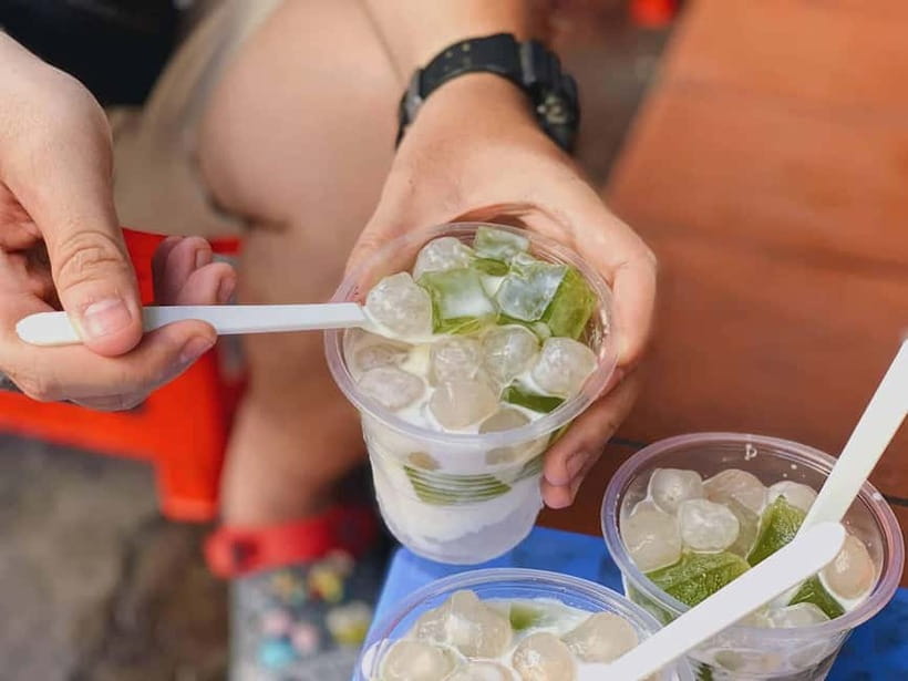 Hanoi Stroll & "Rolling" Street Food Walking Tour - Bánh xèo and nem lui bring the most texture