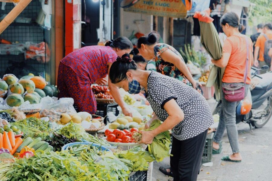 Hanoi: Vegan Street Food & Stories - Tiên Hạ Phất Lộc Temple and the quiet pause