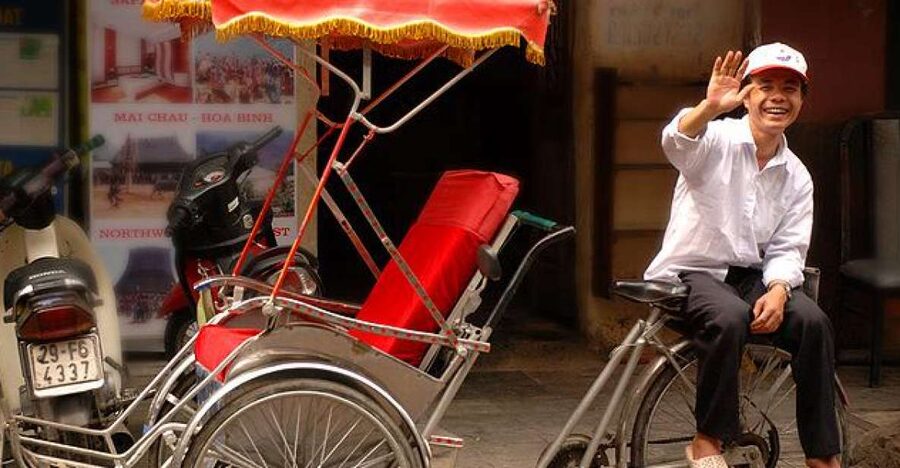 Hanoi Walking Street Food Tour & Cyclo Ride - Start with a walk through Hanoi’s Old Quarter