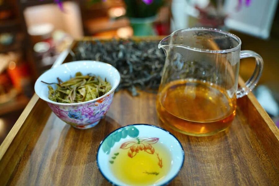 Hanoi Walking Street Food Tour with English speaking guide - Banh mi, banh cuon, and fried rice pancakes