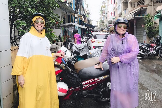 HCM City Local Street Food by scooter/ Aodai Rider Saigon tour - What the scooter format adds