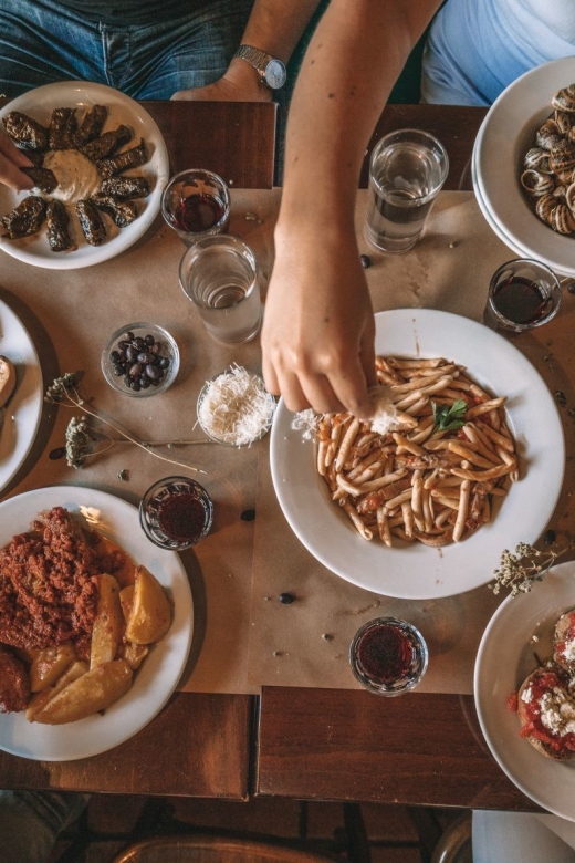 Heraklion: Gourmet Flavours Walking Tour - A guide who connects food with Heraklion