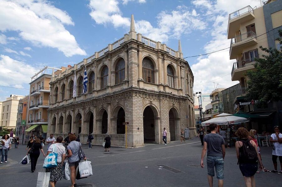 Heraklion Through Local Eyes – A Walking Experience - Starting at Europis 7 and getting your bearings