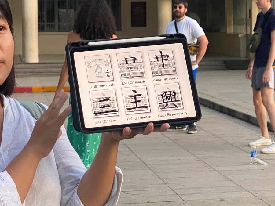 Ho Chi Minh City: Downtown Walking Tour with Local - Key points to know before booking